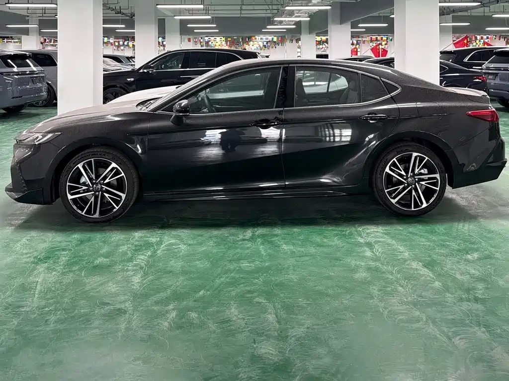 TOYOTA CAMRY 2024
