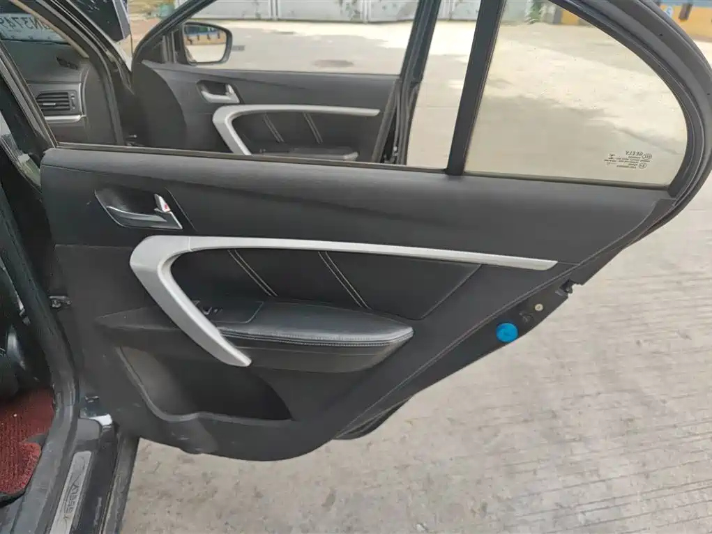 GEELY AUTO EMGRAND 2017