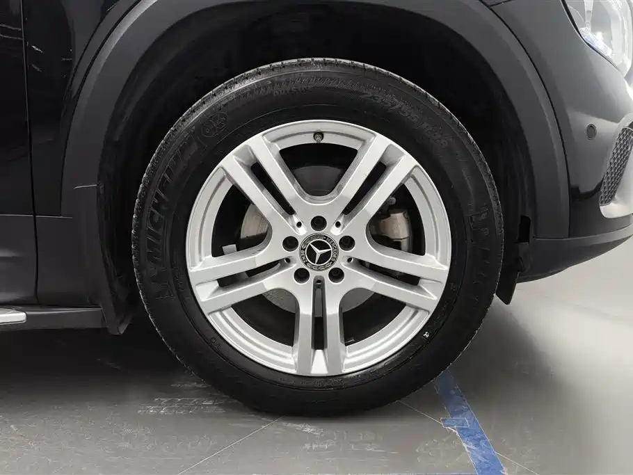 MERCEDES BENZ GLB 2022