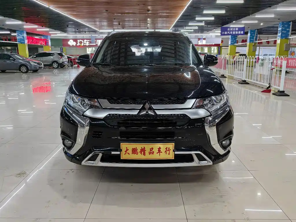 MITSUBISHI OUTLANDER 2021