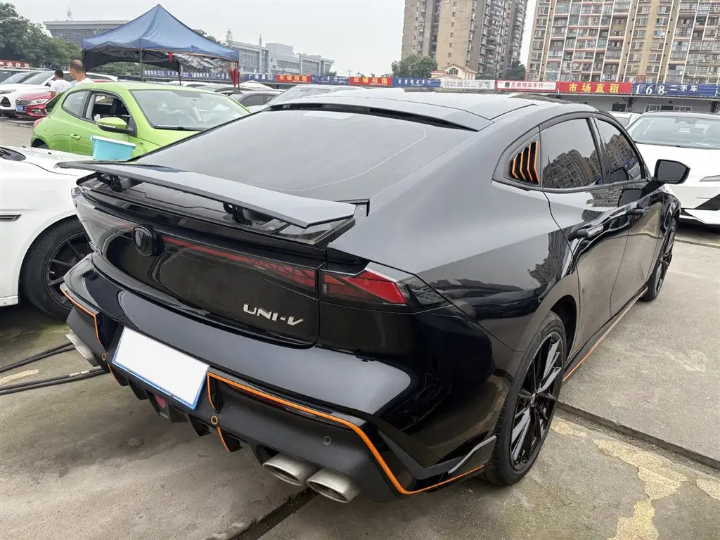 CHANGAN UNI-V 2023