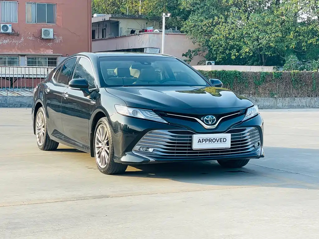 TOYOTA CAMRY 2020