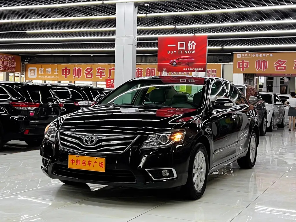 TOYOTA CAMRY 2013