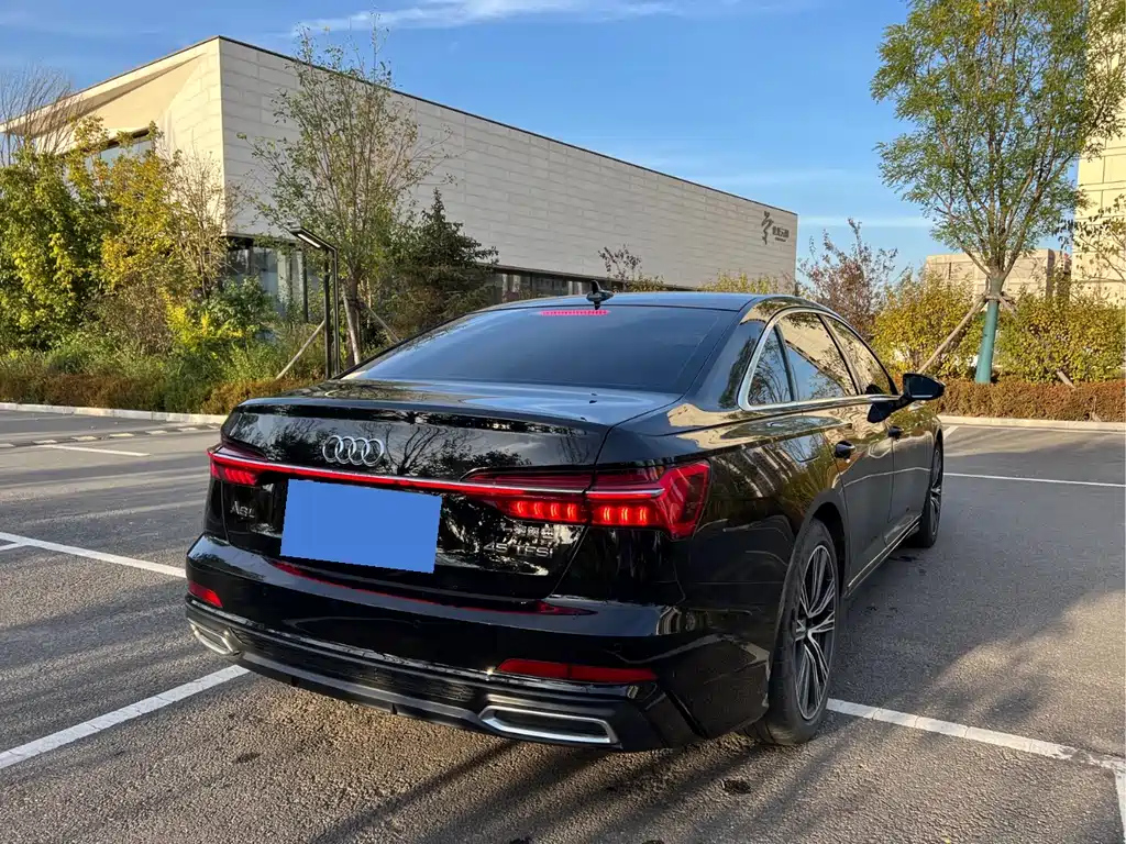 AUDI A6L 2021
