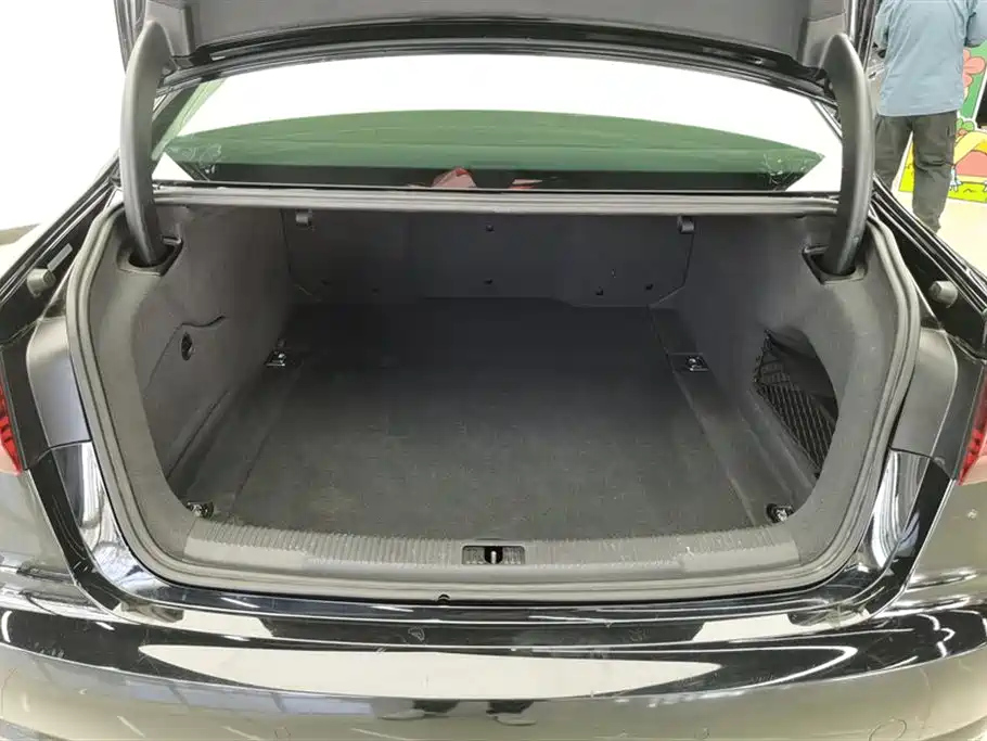 AUDI A6L 2017