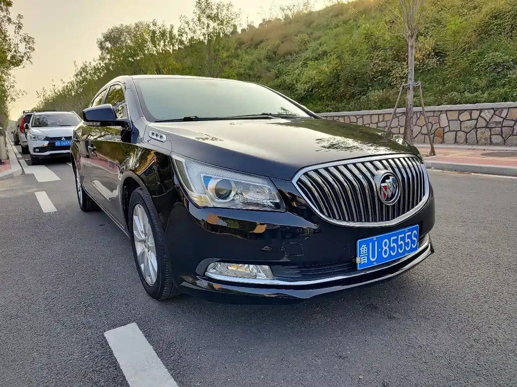 BUICK LACROSSE 2015