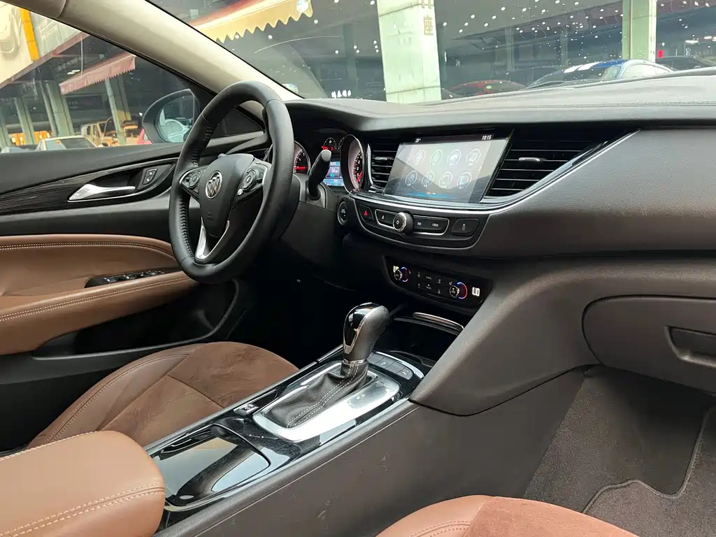 BUICK REGAL 2019