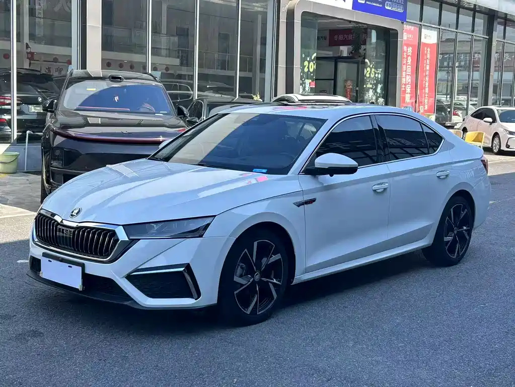 SKODA OCTAVIA 2022