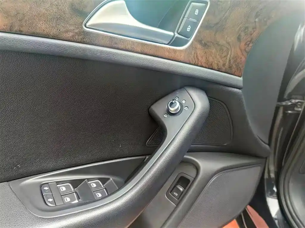 AUDI A6L 2014