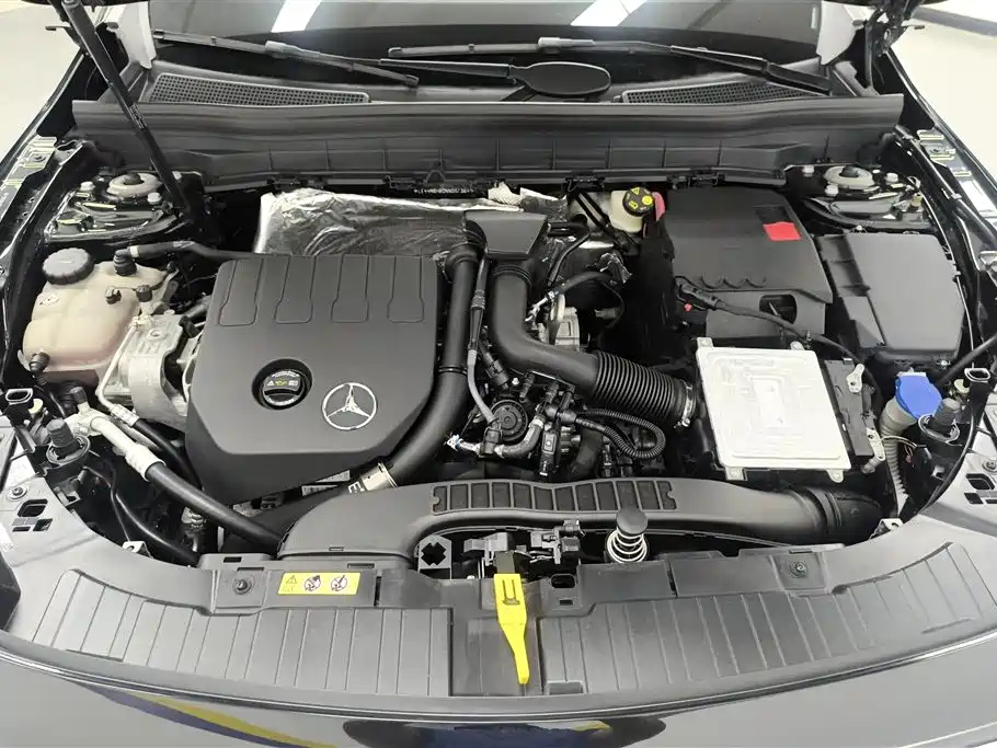 MERCEDES BENZ GLB 2022
