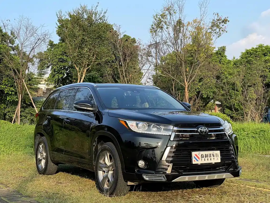 TOYOTA HIGHLANDER 2020