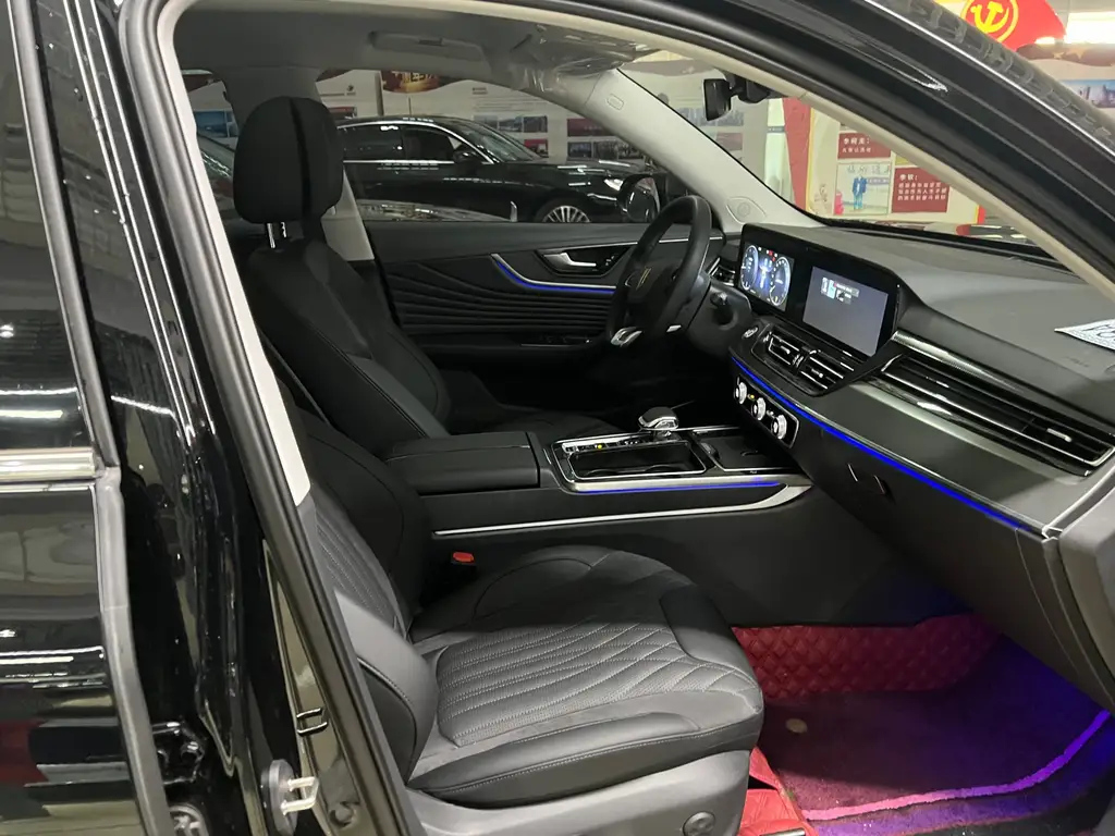 HONGQI HS5 2023