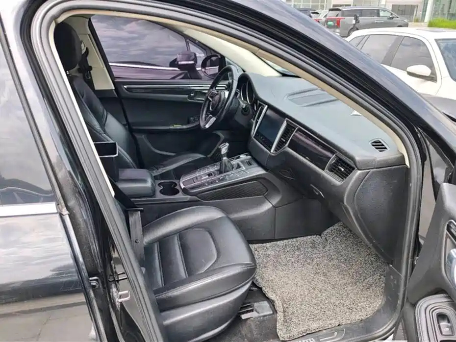 ZOTYE SR9 2017