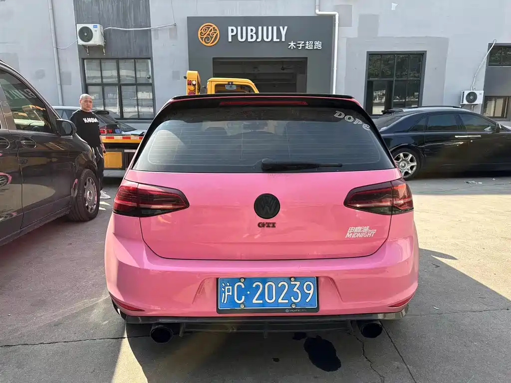 VOLKSWAGEN GOLF 2018
