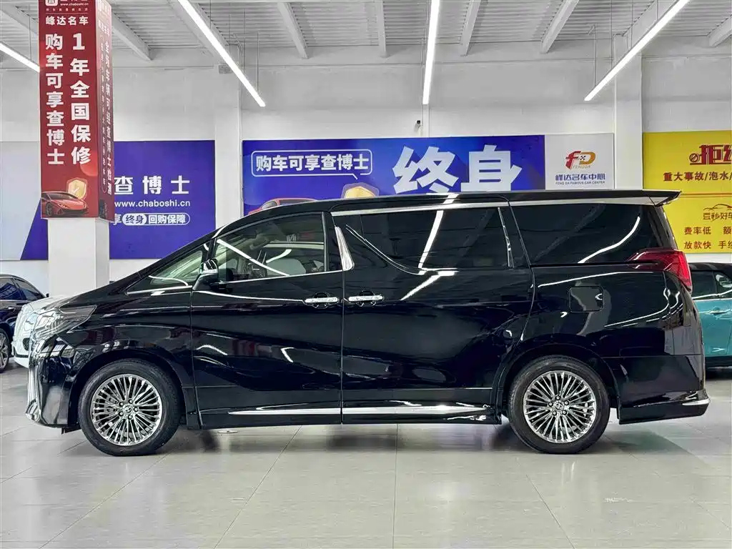 TOYOTA ALPHARD 2018