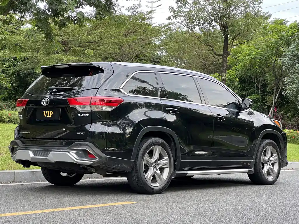 TOYOTA HIGHLANDER 2018