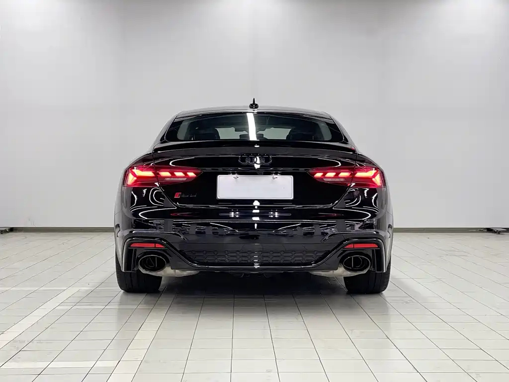 AUDI A5 2024