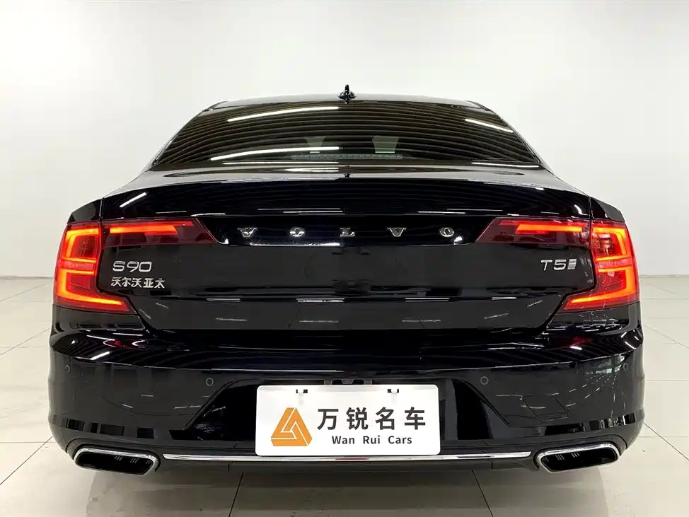VOLVO S90 2019