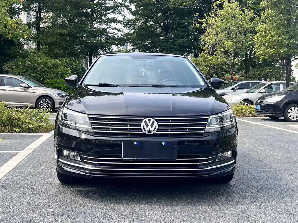 VOLKSWAGEN LAVIDA 2017