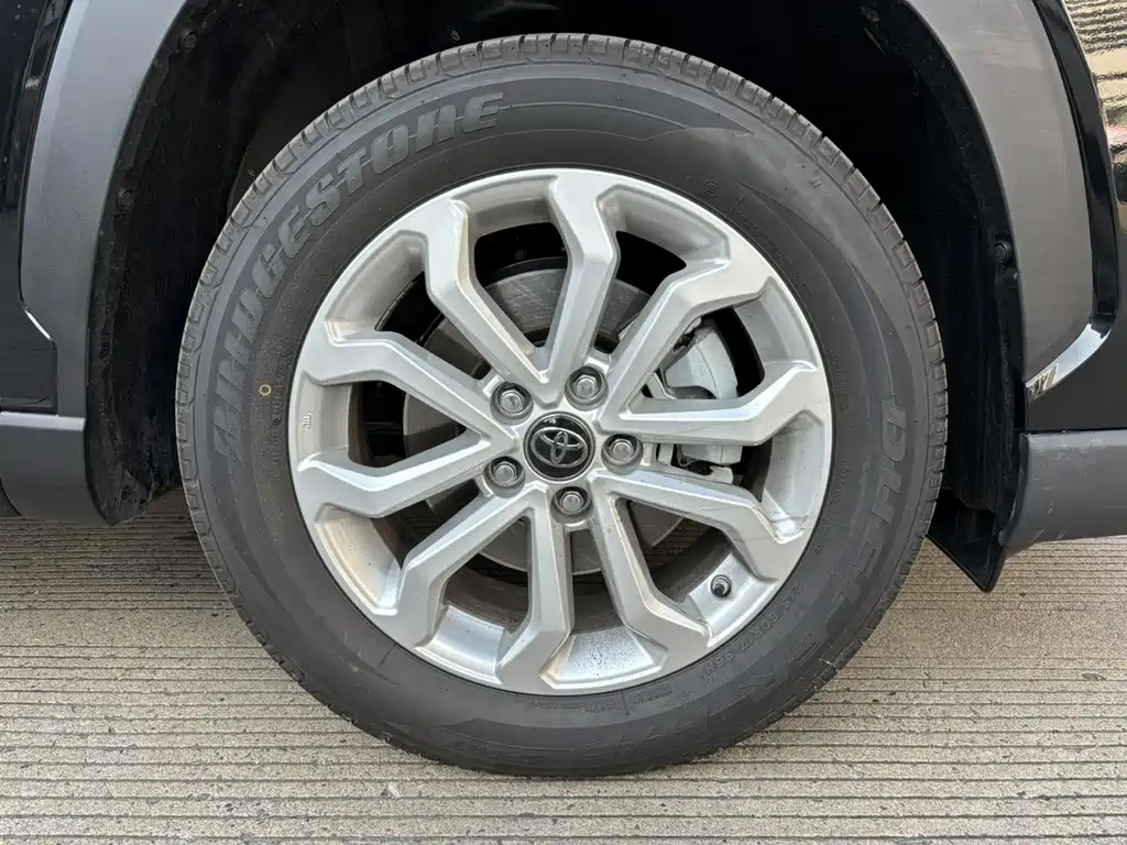 TOYOTA FRONTLANDER 2023