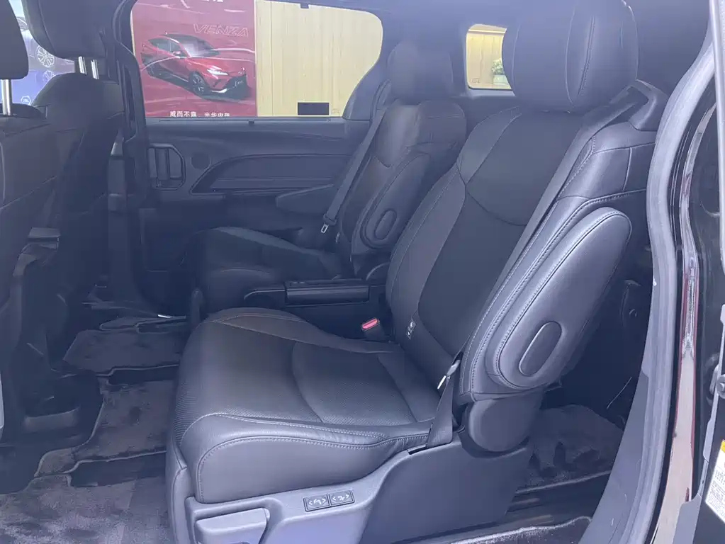 TOYOTA SIENNA SIENNA 2023
