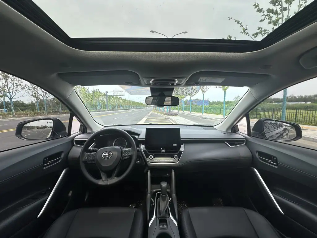 TOYOTA COROLLA CROSS 2022