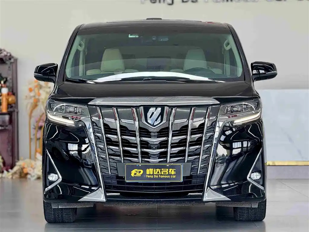 TOYOTA ALPHARD 2018
