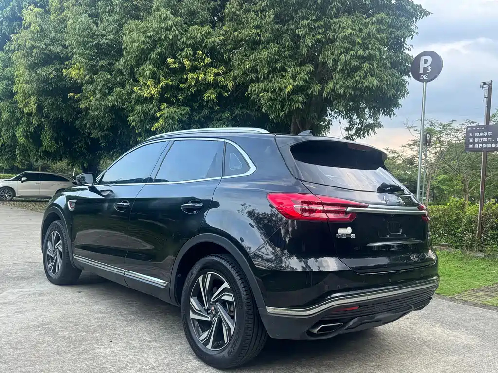 HONGQI HS5 2022