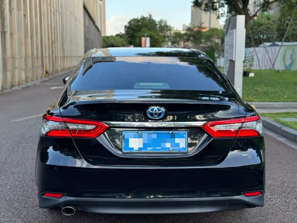 TOYOTA CAMRY 2018