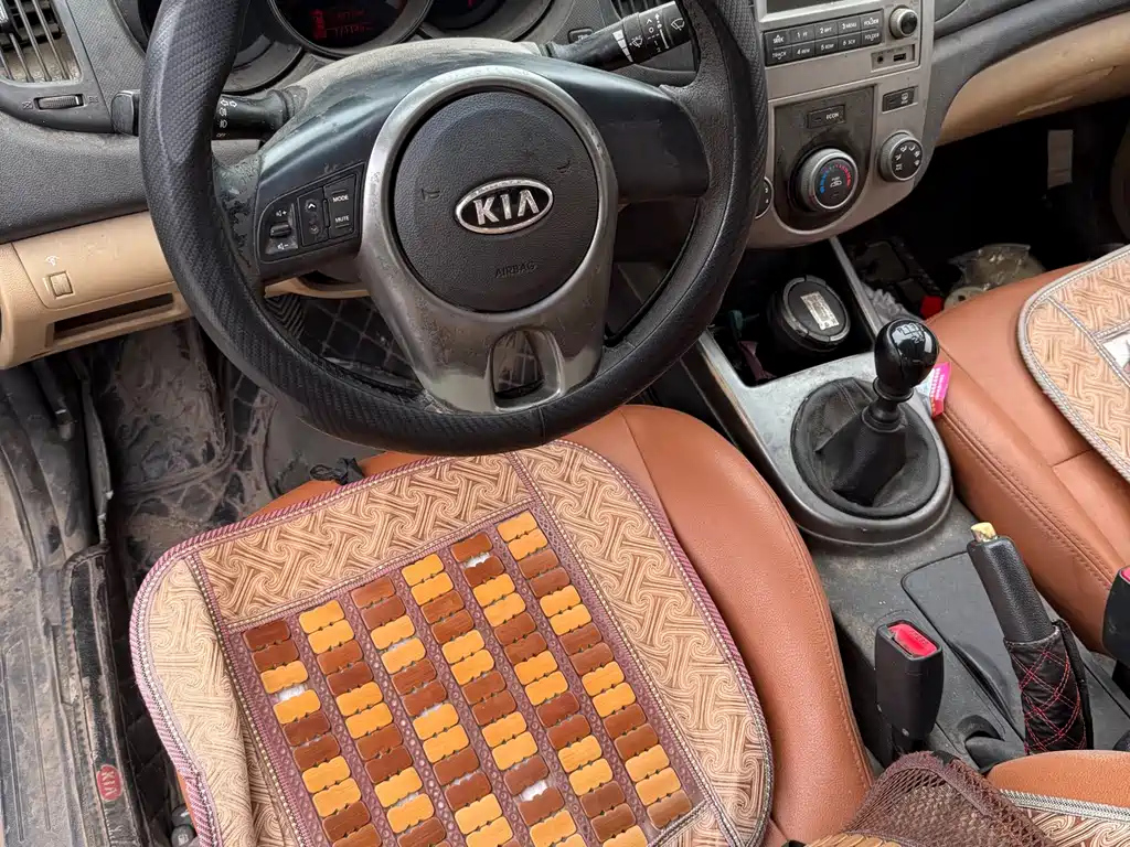 KIA FORTE 2011