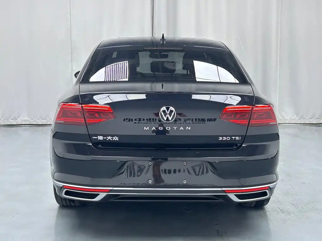 VOLKSWAGEN MAGOTAN 2020