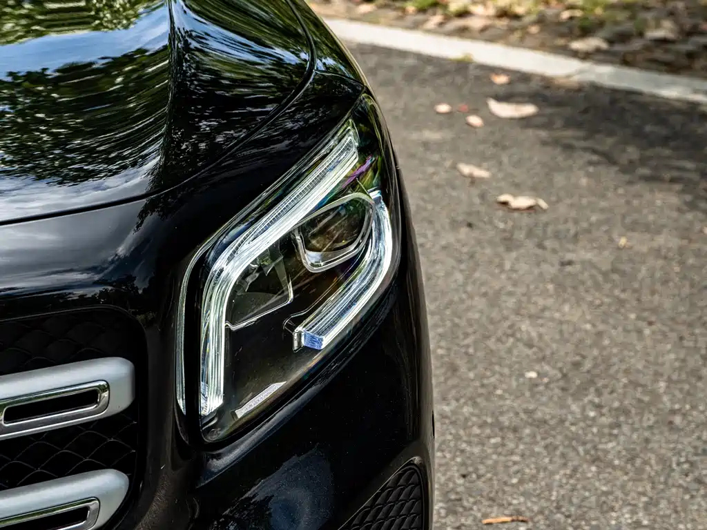 MERCEDES BENZ GLB 2023