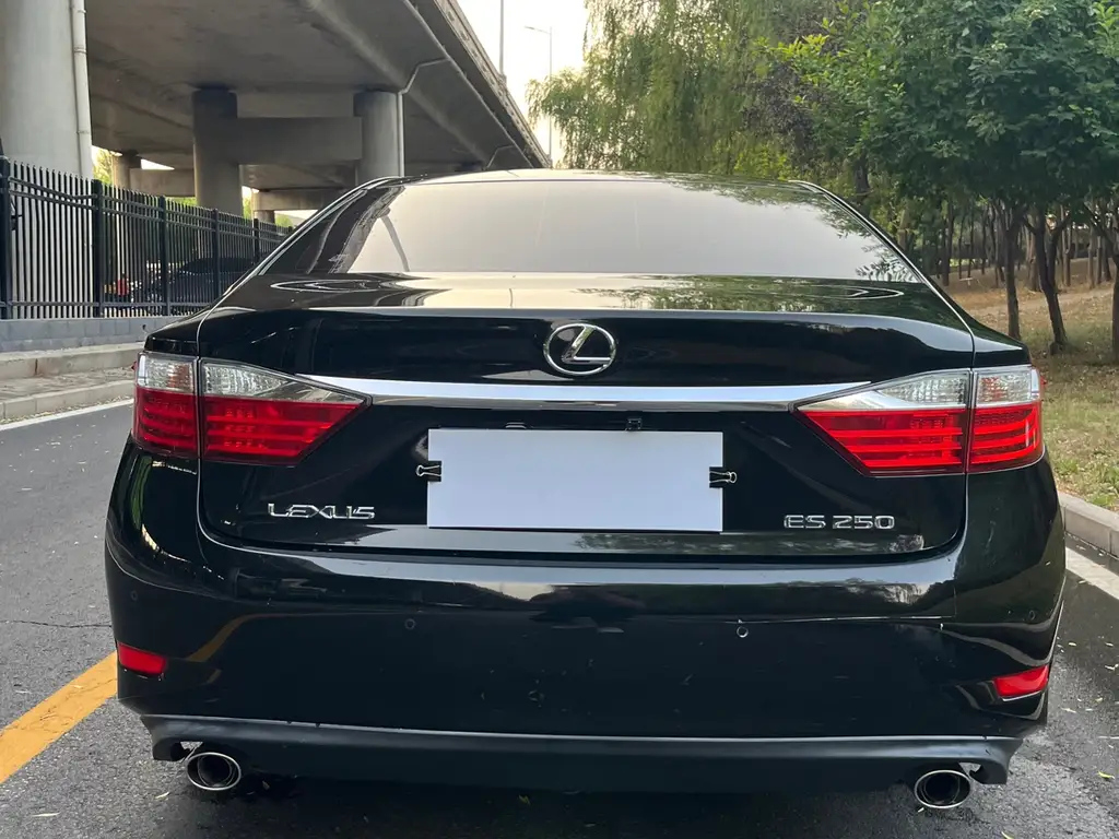 LEXUS ES 2014