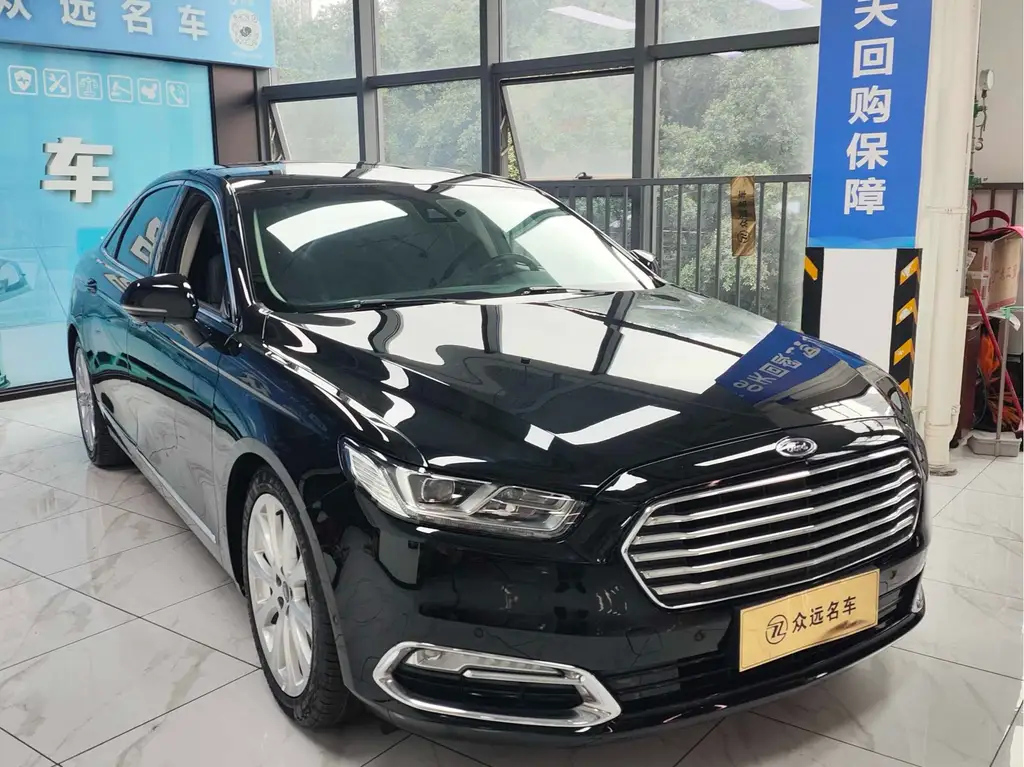 FORD TAURUS 2017