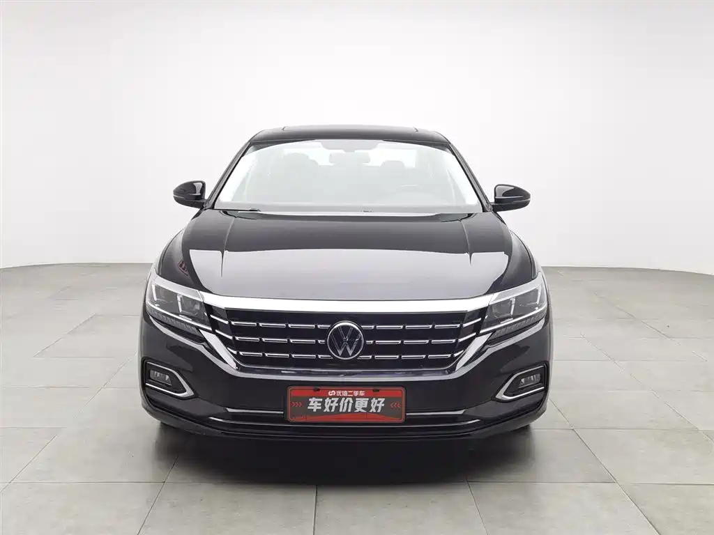 VOLKSWAGEN PASSAT 2019