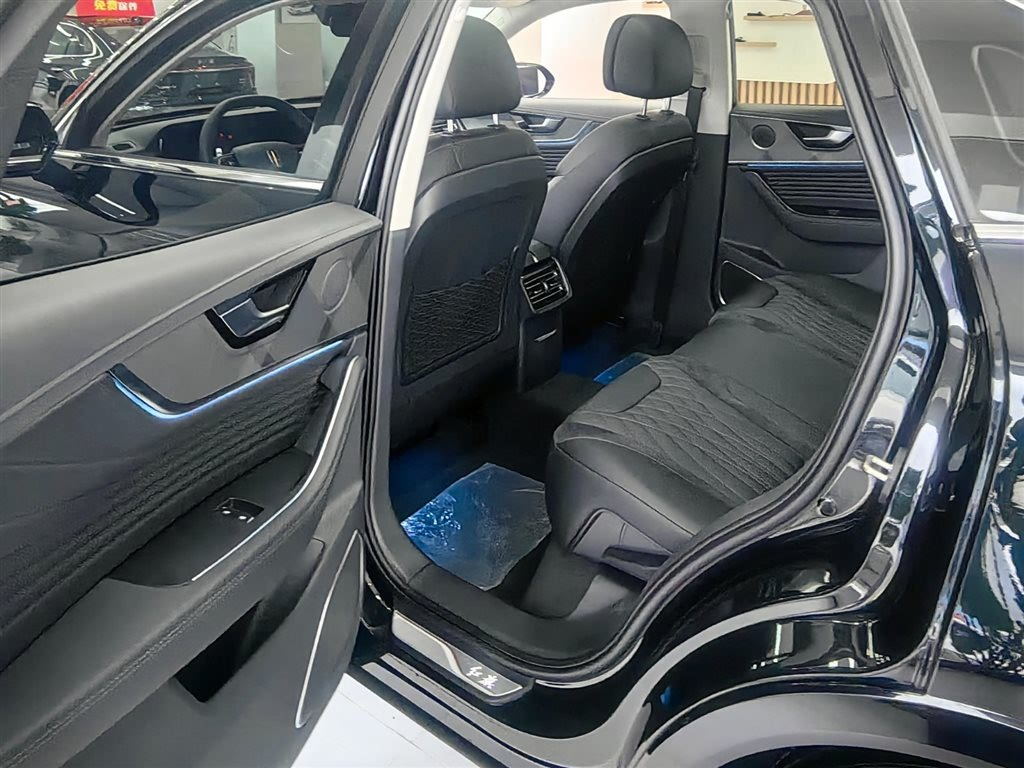 HONGQI HS5 2023