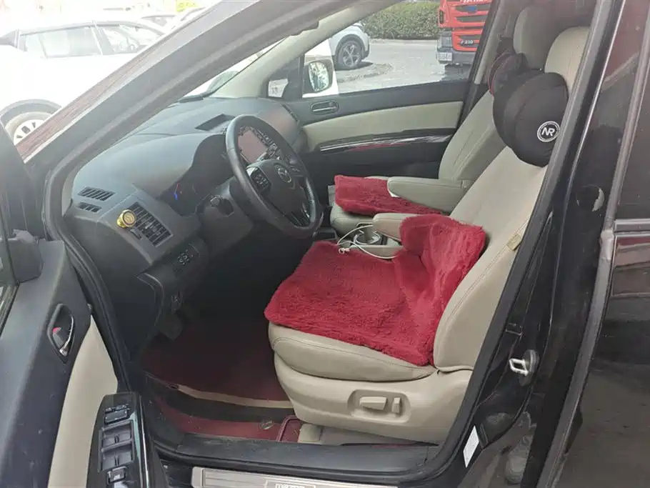 MAZDA 8 2015