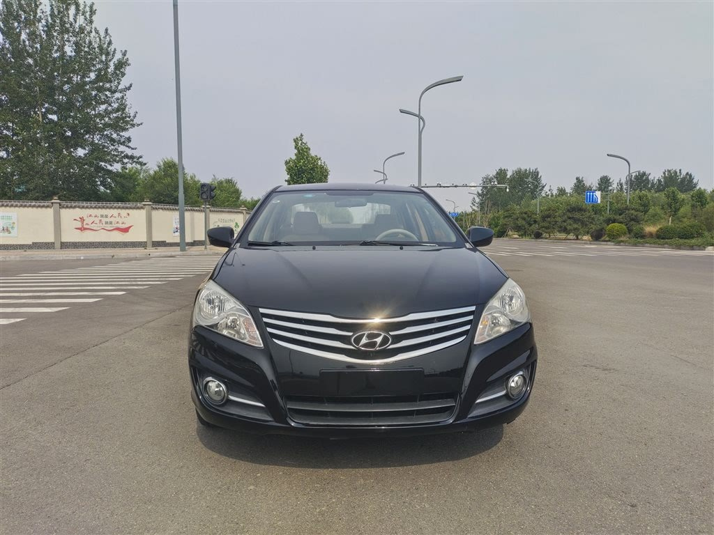 HYUNDAI CELESTA 2015