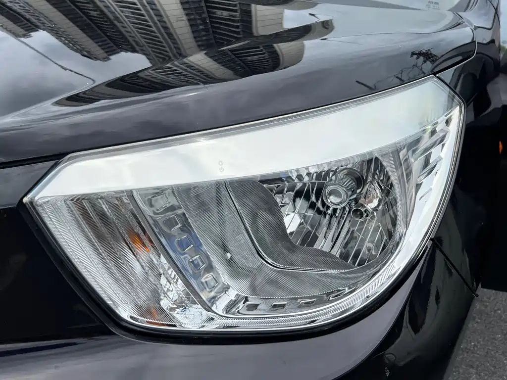 VENUCIA R30 2014