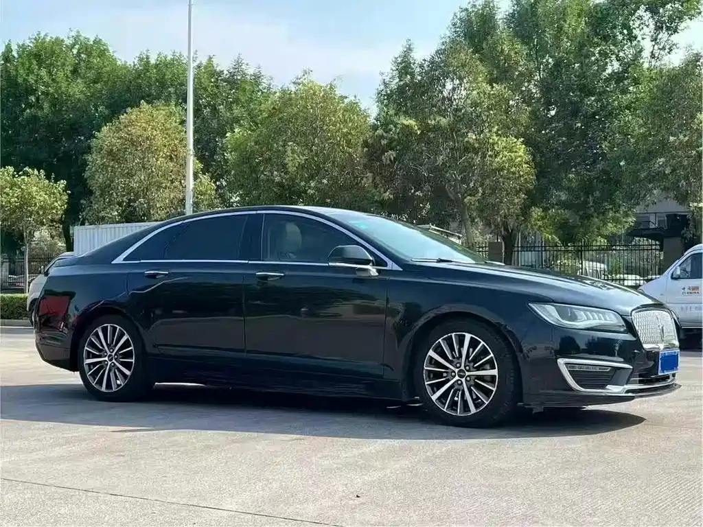 LINCOLN MKZ 2017