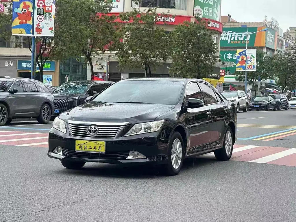 TOYOTA CAMRY 2012