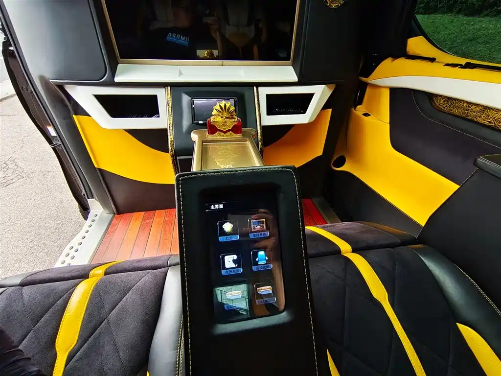 TOYOTA ALPHARD 2018