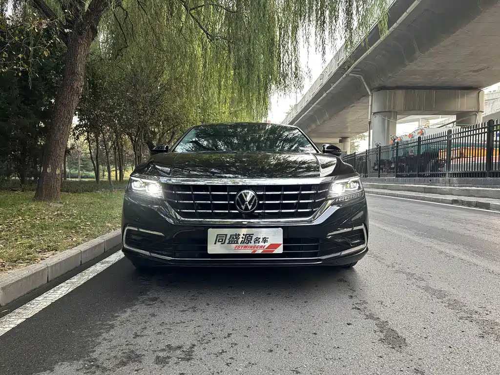 VOLKSWAGEN PASSAT 2021