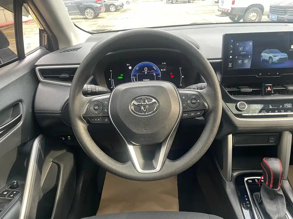 TOYOTA FRONTLANDER 2023