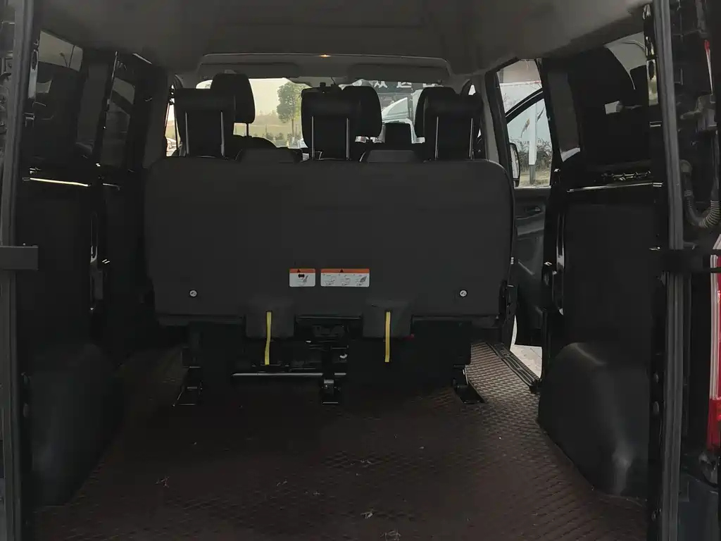 FORD TRANSIT 2022