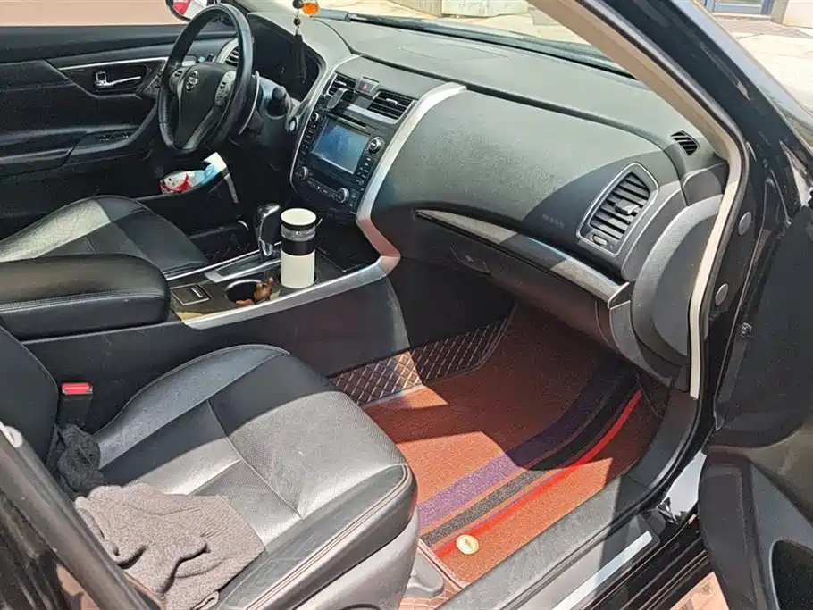 NISSAN TEANA 2014