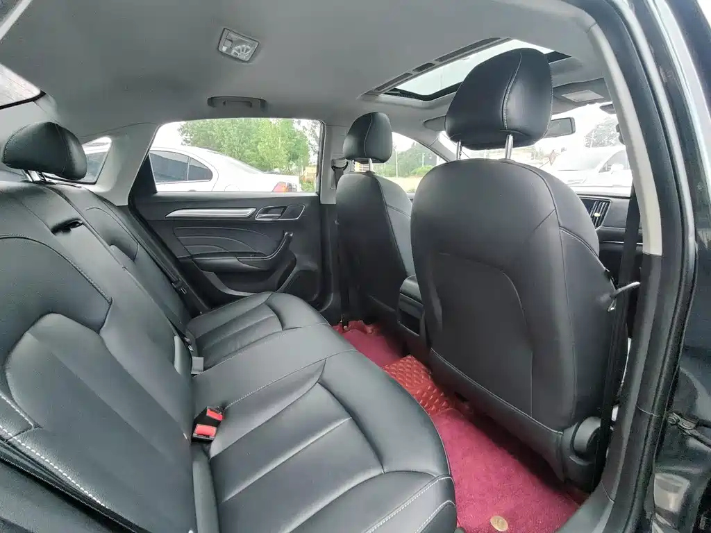 ROEWE I6 2018
