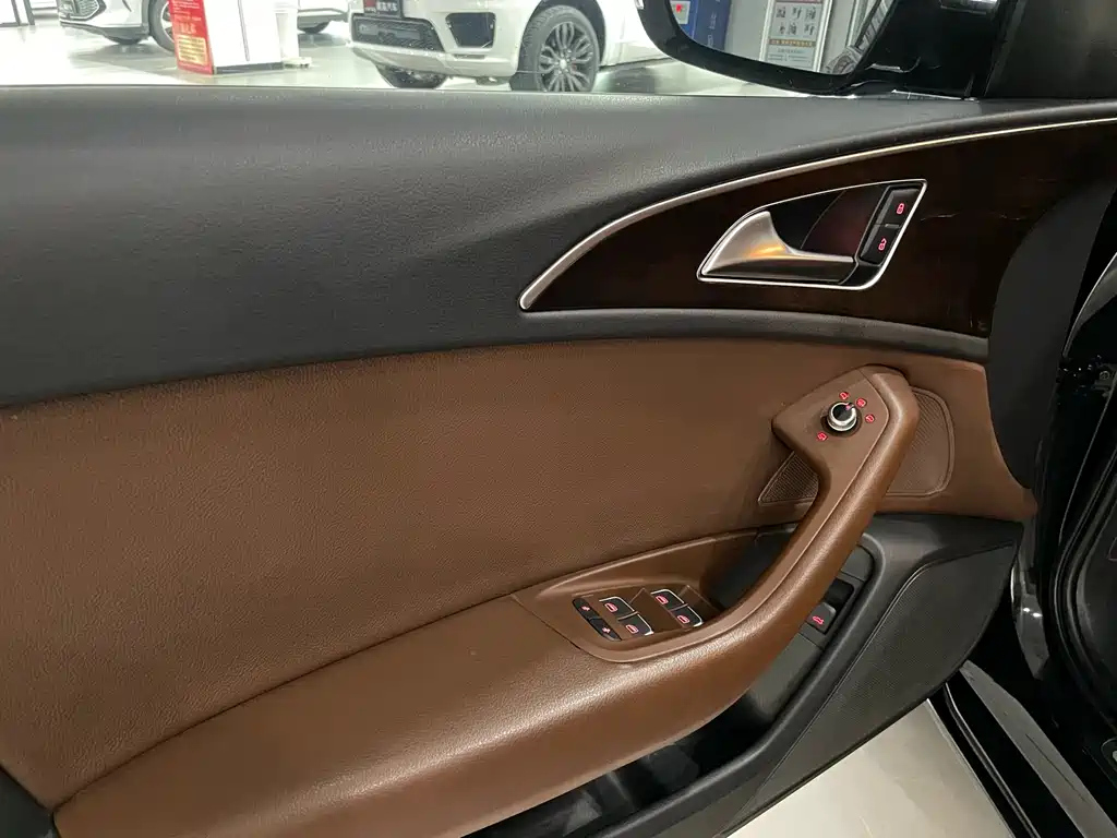 AUDI A6L 2015