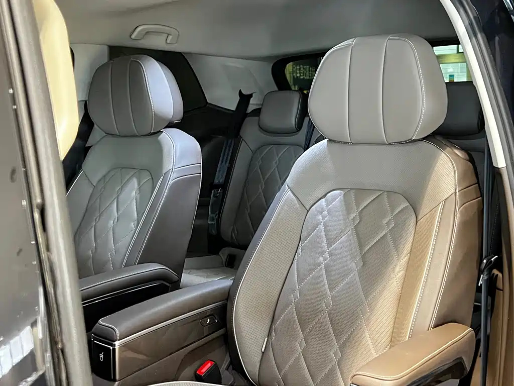 VOLKSWAGEN VILORAN 2022