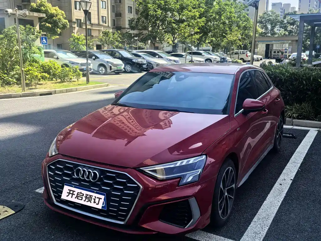 AUDI A3 2021